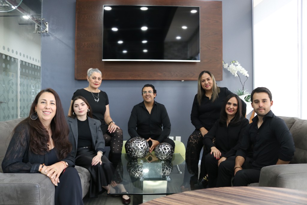 Equipo Total Living